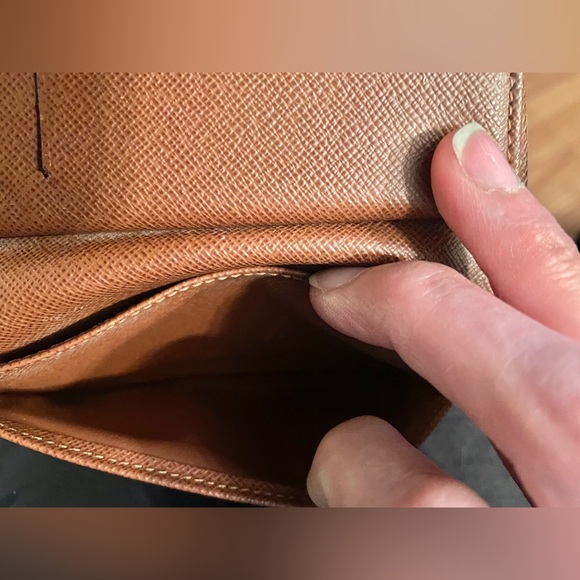 Louis Vuitton Monogram Bifold Wallet - Picture 9 of 12